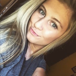 Meet your Posher, Ellie